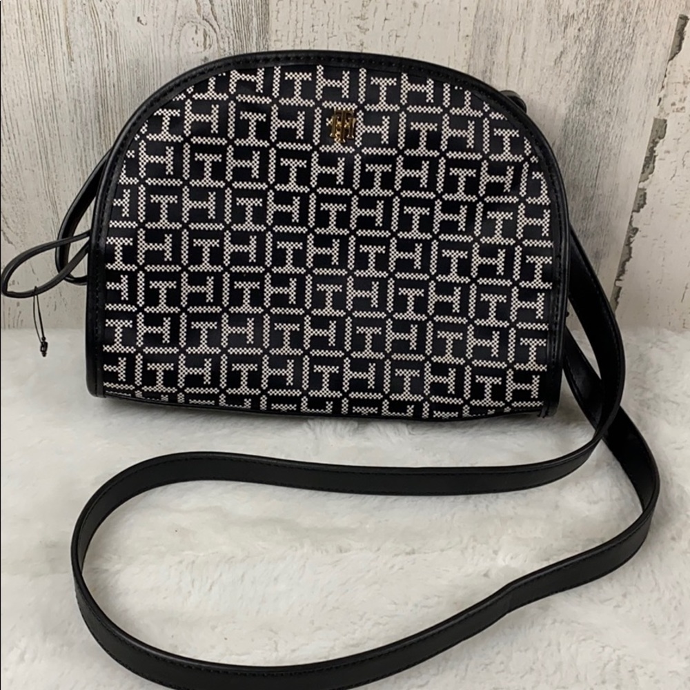 Tommy Hilfiger Crossbody Curved Bag Purse